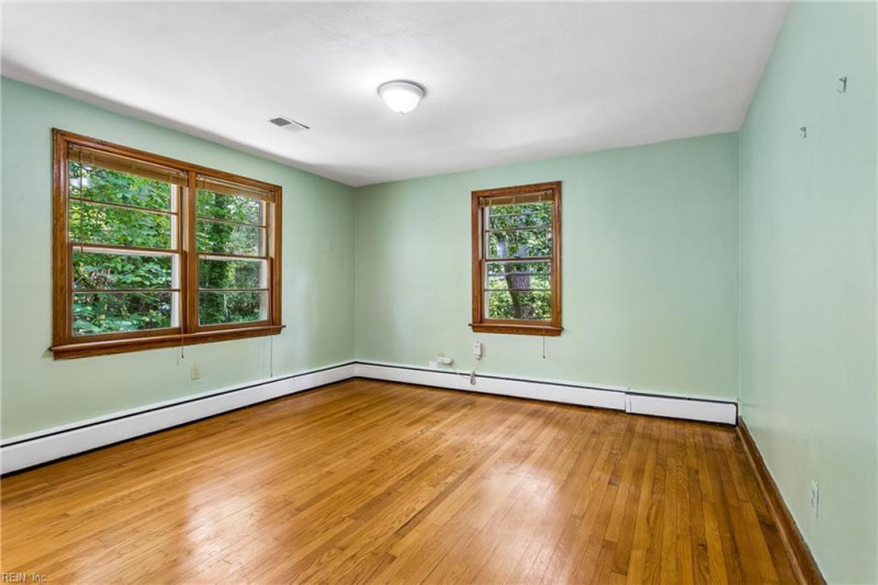 Photo 26 of 49 residential for sale in Virginia Beach virginia