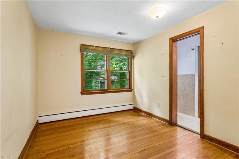 Photo 32 of 49 residential for sale in Virginia Beach virginia
