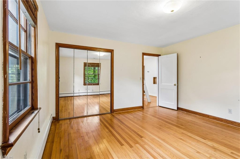 Photo 35 of 49 residential for sale in Virginia Beach virginia