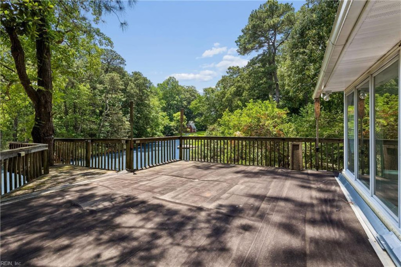 Photo 4 of 49 residential for sale in Virginia Beach virginia