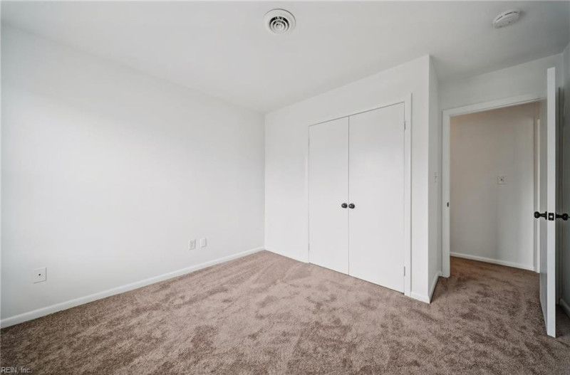 Photo 15 of 27 residential for sale in Virginia Beach virginia