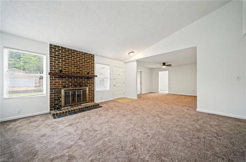 Photo 6 of 27 residential for sale in Virginia Beach virginia