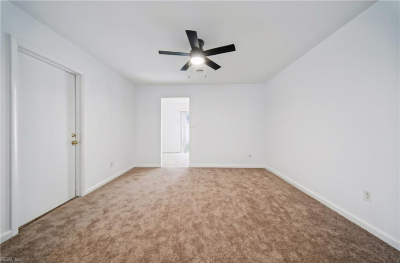 Photo 7 of 27 residential for sale in Virginia Beach virginia