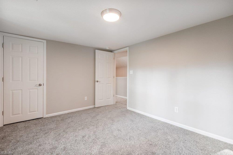 Photo 22 of 49 residential for sale in Chesapeake virginia