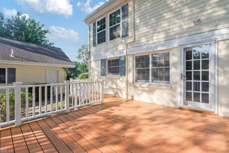 Photo 32 of 49 residential for sale in Chesapeake virginia