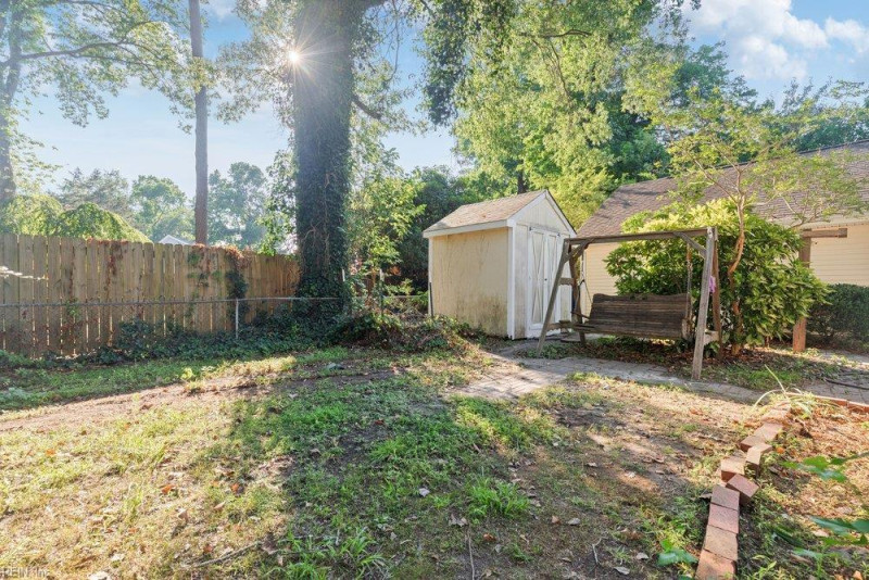 Photo 34 of 49 residential for sale in Chesapeake virginia