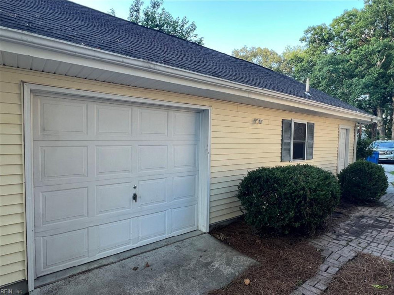 Photo 36 of 49 residential for sale in Chesapeake virginia