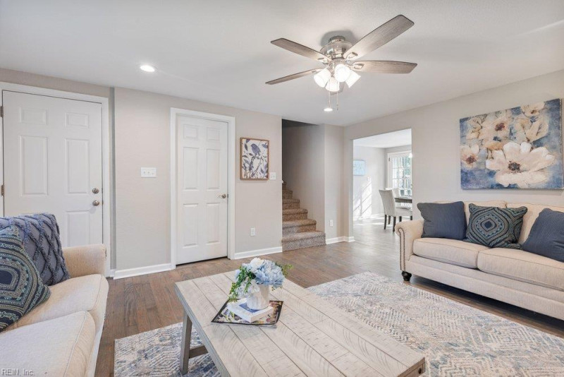 Photo 8 of 49 residential for sale in Chesapeake virginia