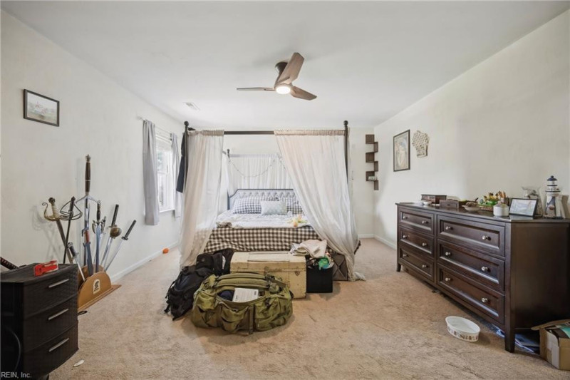 Photo 27 of 50 residential for sale in Suffolk virginia