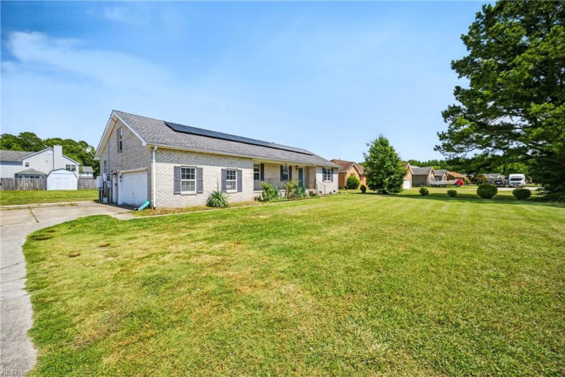 Photo 3 of 50 residential for sale in Suffolk virginia