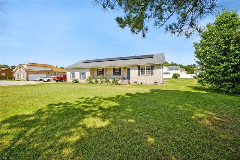 Photo 4 of 50 residential for sale in Suffolk virginia