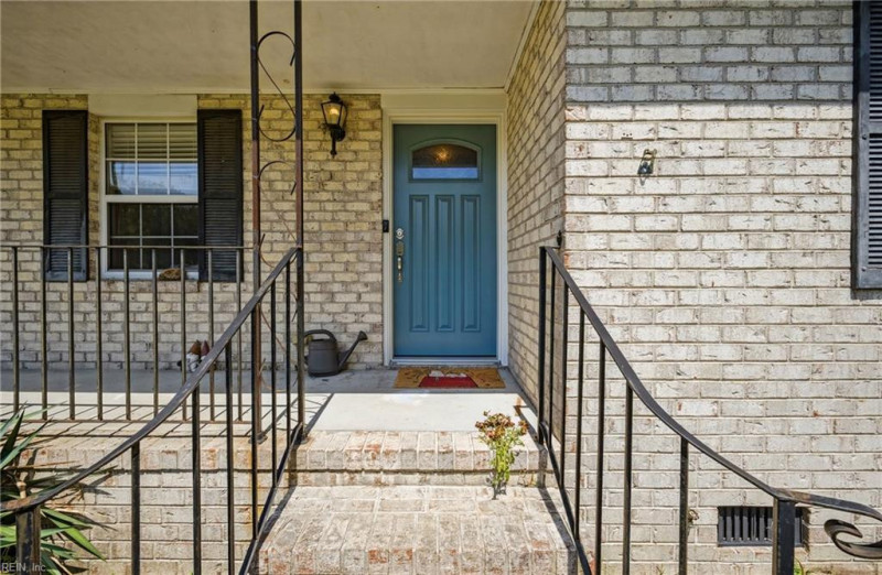 Photo 5 of 50 residential for sale in Suffolk virginia