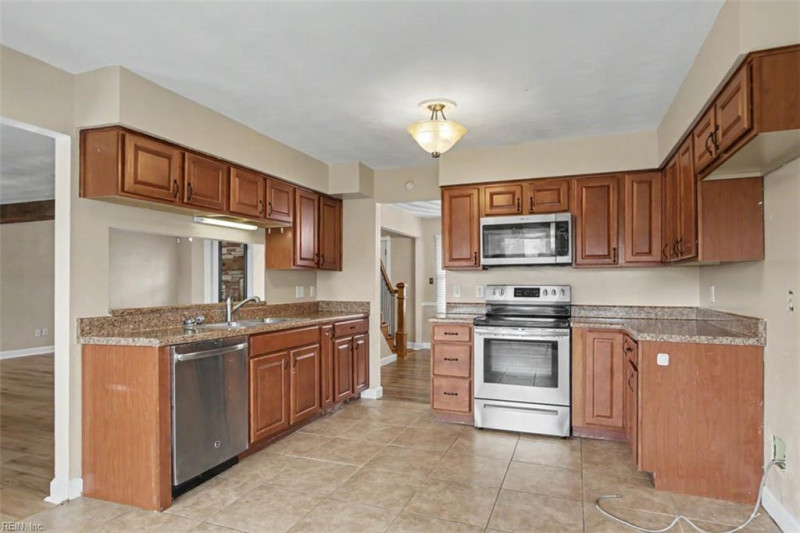 Photo 17 of 40 residential for sale in Chesapeake virginia Photo 17 of 40 residential for sale in Chesapeake virginia