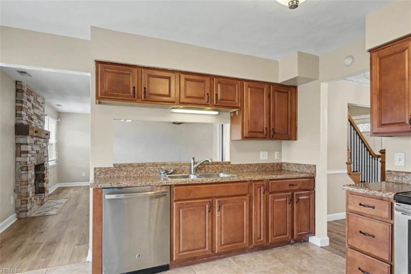 Photo 18 of 40 residential for sale in Chesapeake virginia Photo 18 of 40 residential for sale in Chesapeake virginia