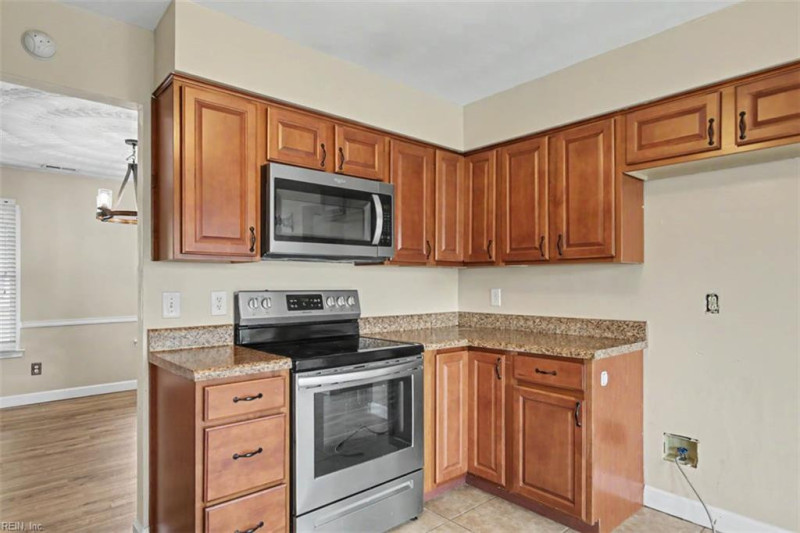 Photo 19 of 40 residential for sale in Chesapeake virginia Photo 19 of 40 residential for sale in Chesapeake virginia