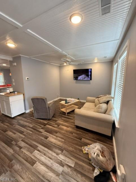 Photo 2 of 14 residential for sale in Virginia Beach virginia