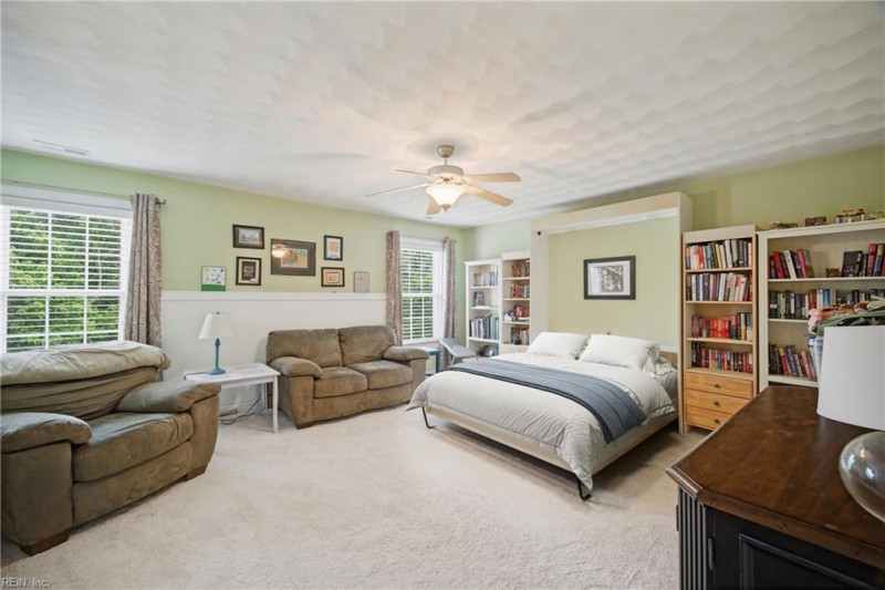 Photo 16 of 21 residential for sale in Chesapeake virginia