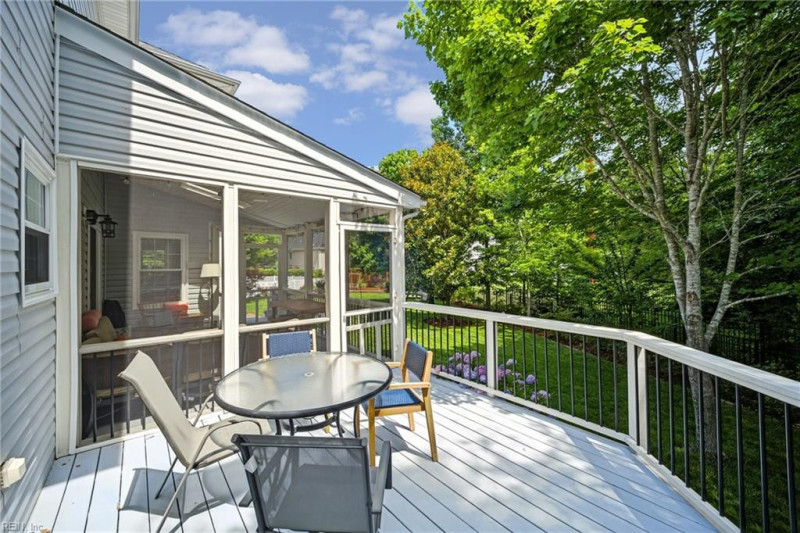 Photo 5 of 21 residential for sale in Chesapeake virginia