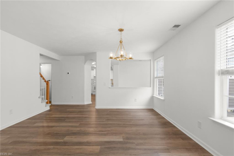 Photo 12 of 46 residential for sale in Suffolk virginia