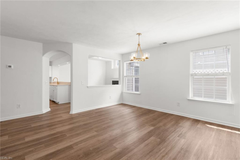 Photo 13 of 46 residential for sale in Suffolk virginia