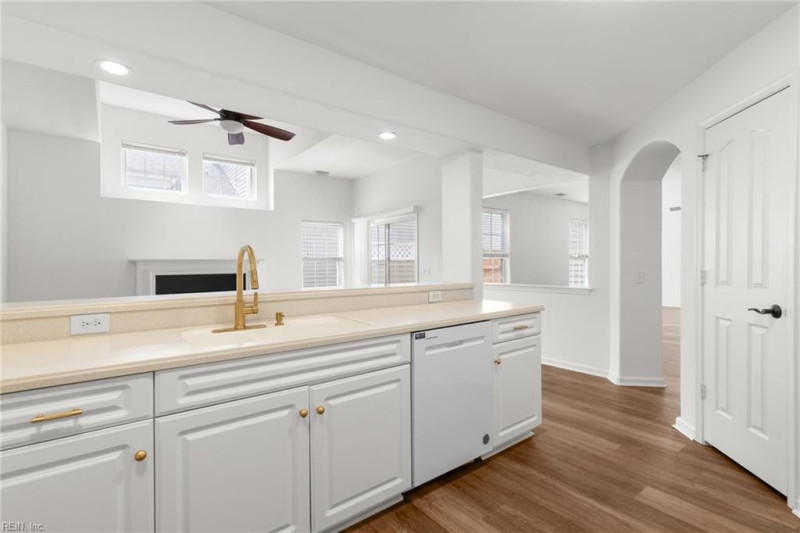 Photo 16 of 46 residential for sale in Suffolk virginia