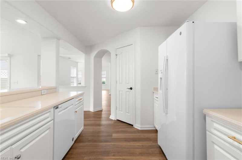 Photo 17 of 46 residential for sale in Suffolk virginia