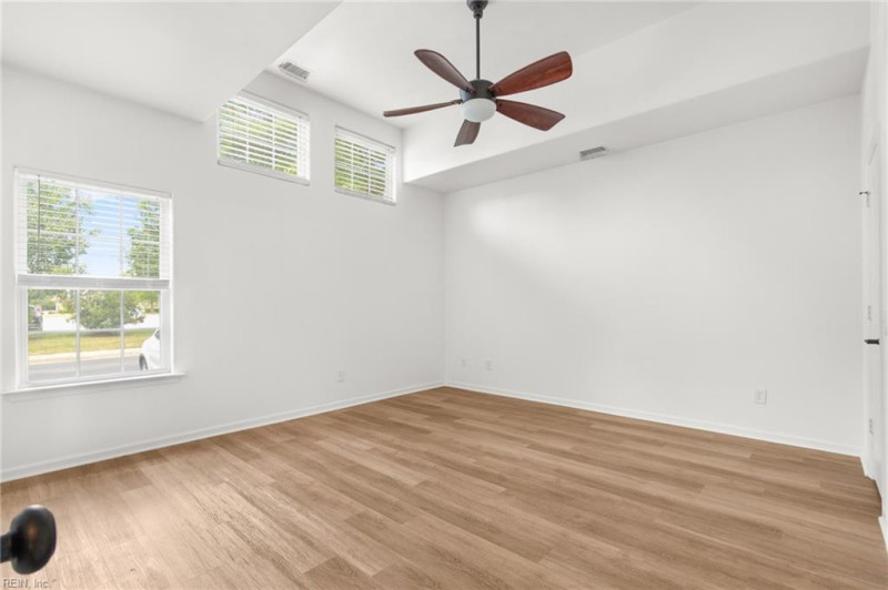 Photo 24 of 46 residential for sale in Suffolk virginia