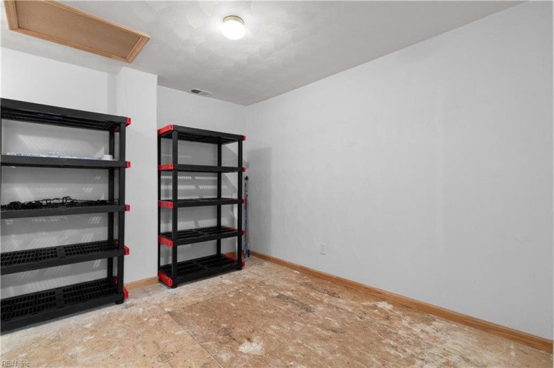 Photo 38 of 46 residential for sale in Suffolk virginia