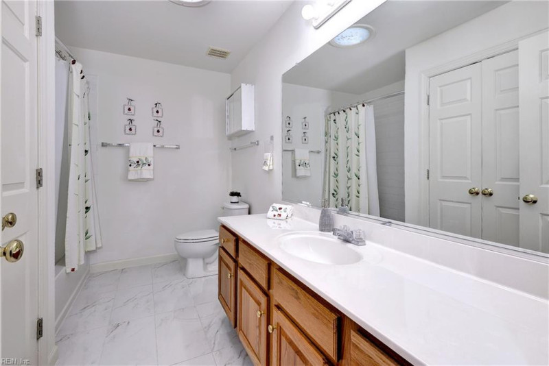 Photo 31 of 32 residential for sale in Williamsburg virginia