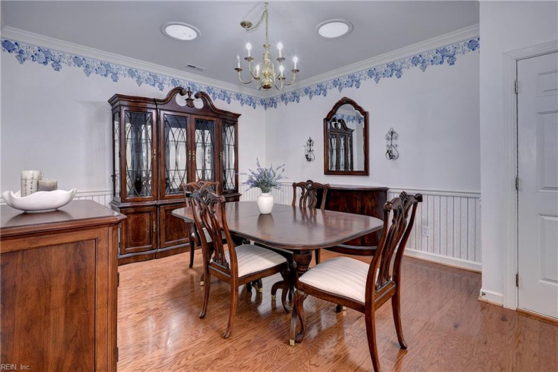 Photo 5 of 32 residential for sale in Williamsburg virginia