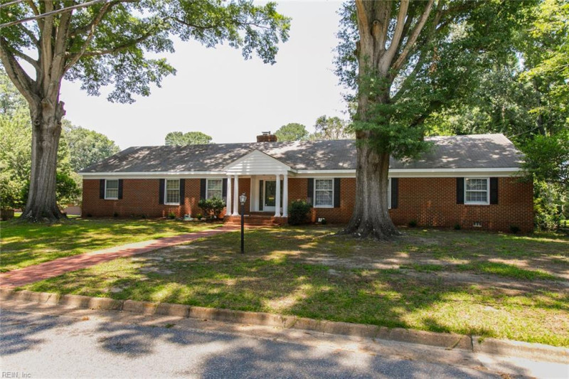 Photo 3 of 49 residential for sale in Newport News virginia