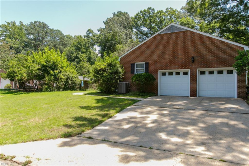 Photo 6 of 49 residential for sale in Newport News virginia