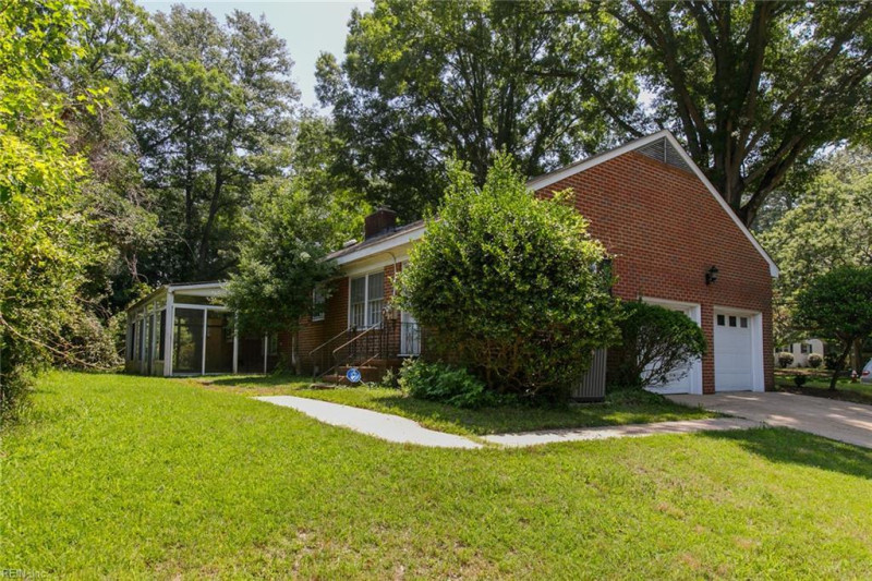 Photo 7 of 49 residential for sale in Newport News virginia