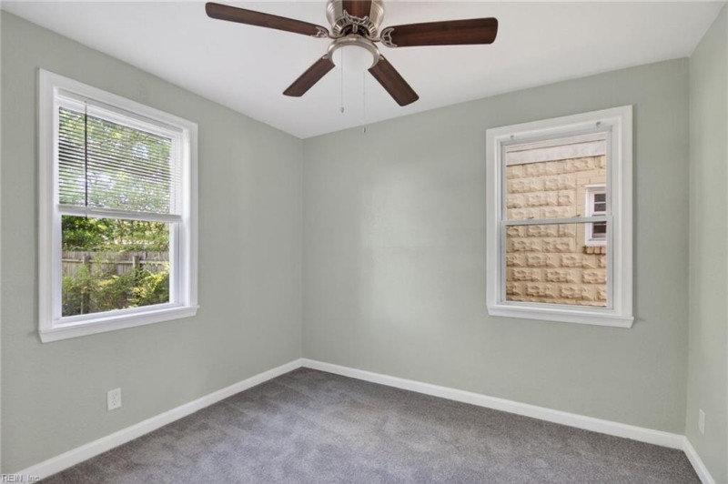 Photo 17 of 33 residential for sale in Norfolk virginia