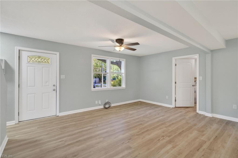Photo 6 of 33 residential for sale in Norfolk virginia