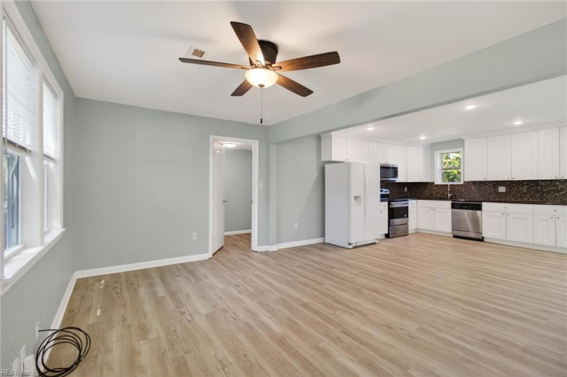 Photo 8 of 33 residential for sale in Norfolk virginia