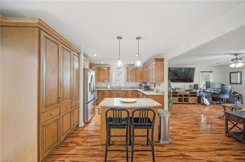 Photo 13 of 48 residential for sale in Norfolk virginia