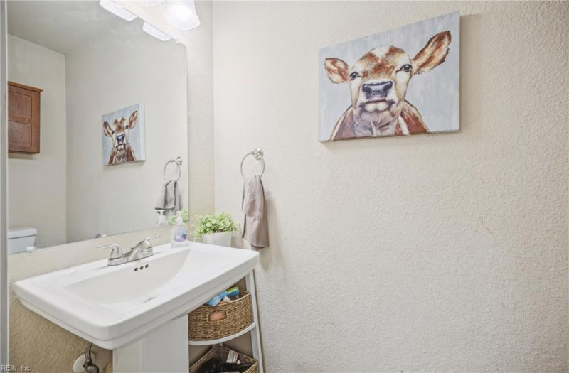 Photo 17 of 48 residential for sale in Norfolk virginia