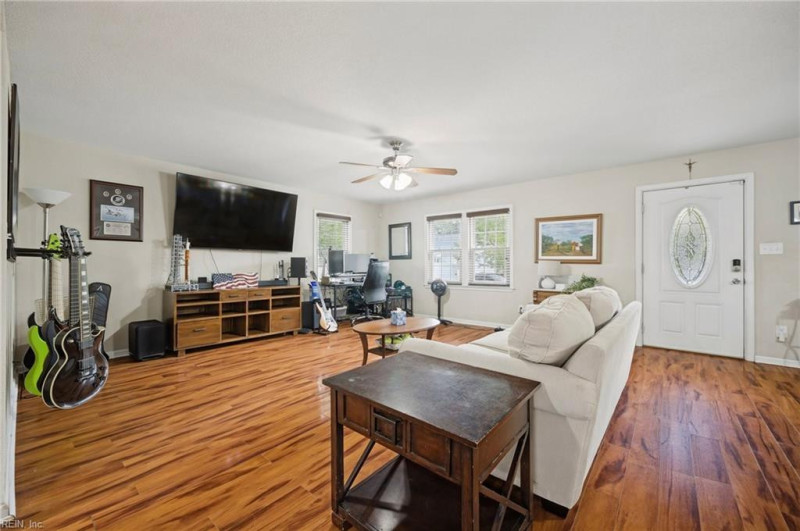 Photo 7 of 48 residential for sale in Norfolk virginia