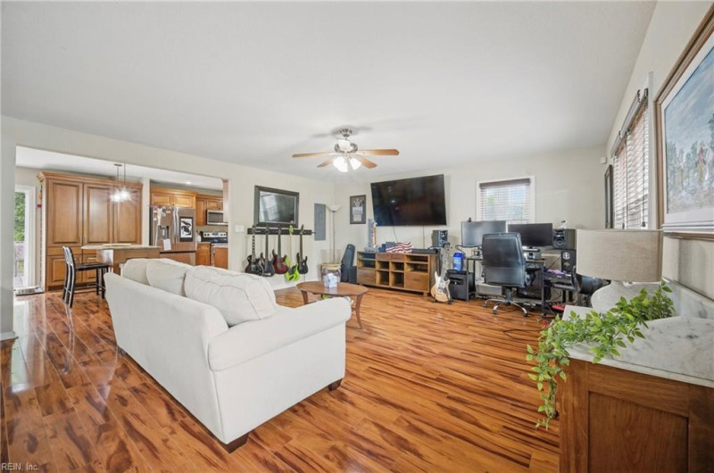Photo 8 of 48 residential for sale in Norfolk virginia