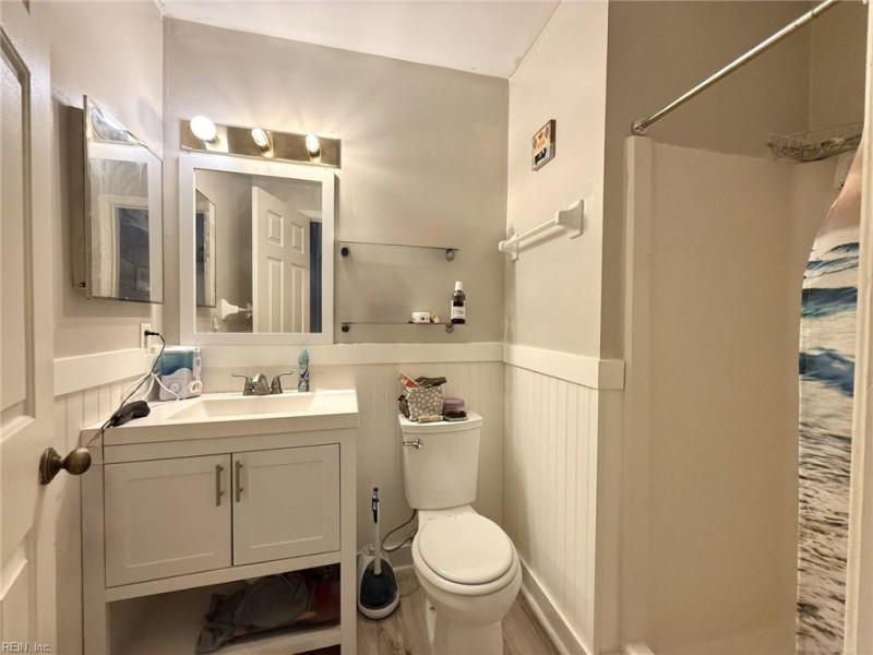 Photo 10 of 17 residential for sale in Norfolk virginia