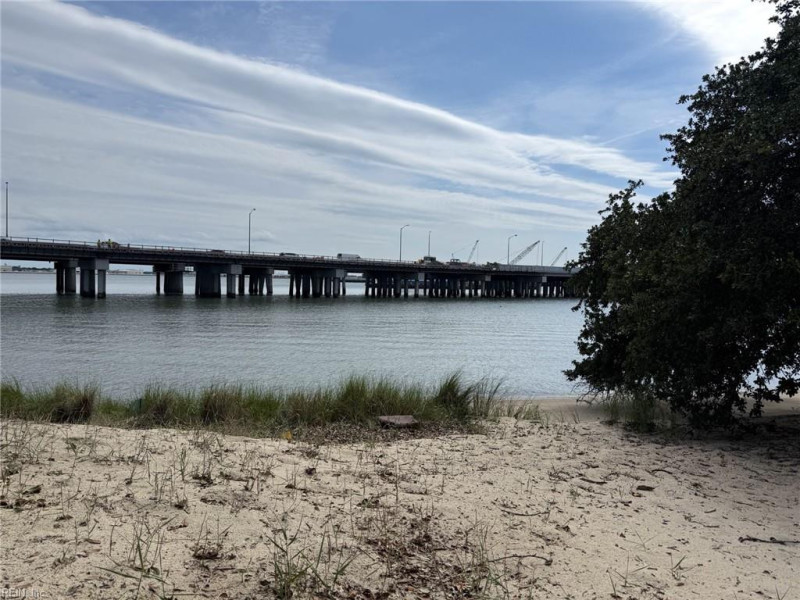 Photo 11 of 17 residential for sale in Norfolk virginia