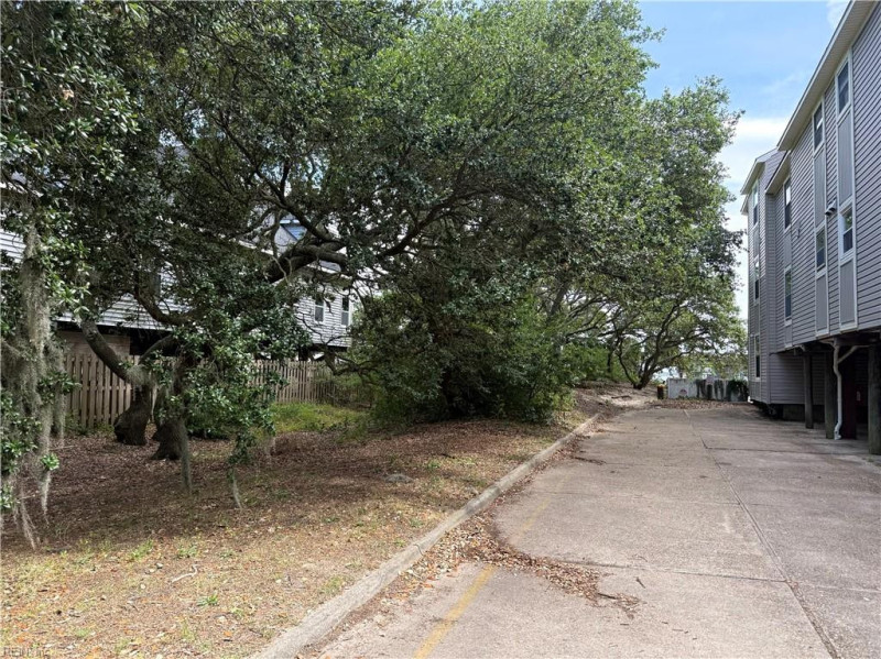 Photo 12 of 17 residential for sale in Norfolk virginia