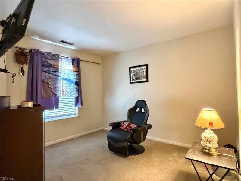 Photo 7 of 17 residential for sale in Norfolk virginia