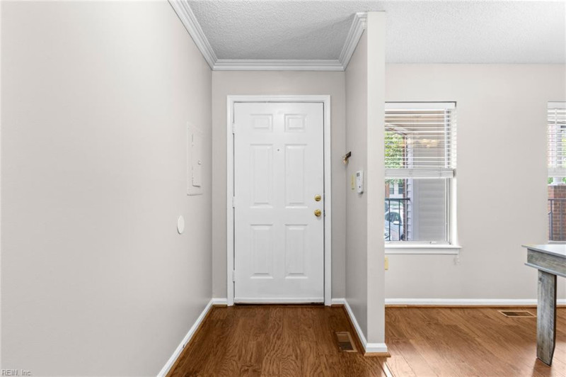 Photo 14 of 47 residential for sale in Norfolk virginia
