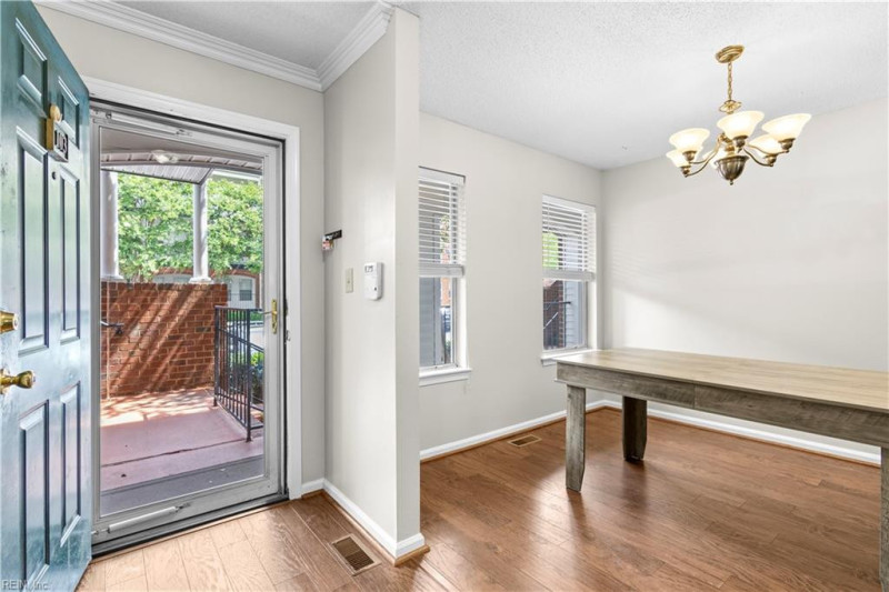 Photo 16 of 47 residential for sale in Norfolk virginia