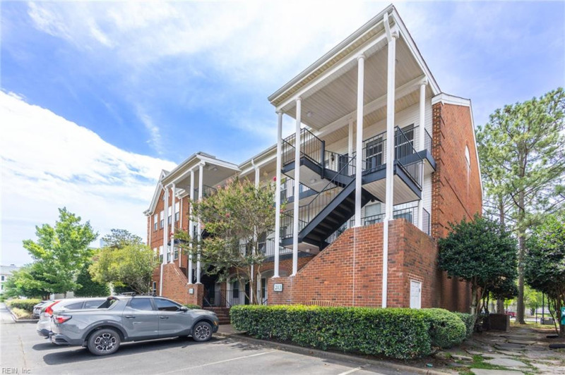 Photo 44 of 47 residential for sale in Norfolk virginia