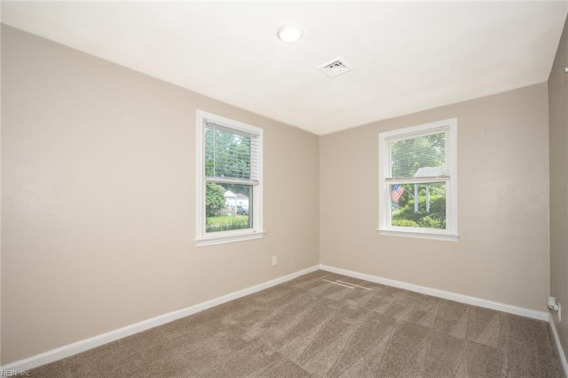 Photo 19 of 43 residential for sale in Virginia Beach virginia