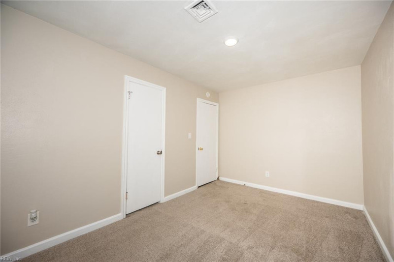 Photo 24 of 43 residential for sale in Virginia Beach virginia