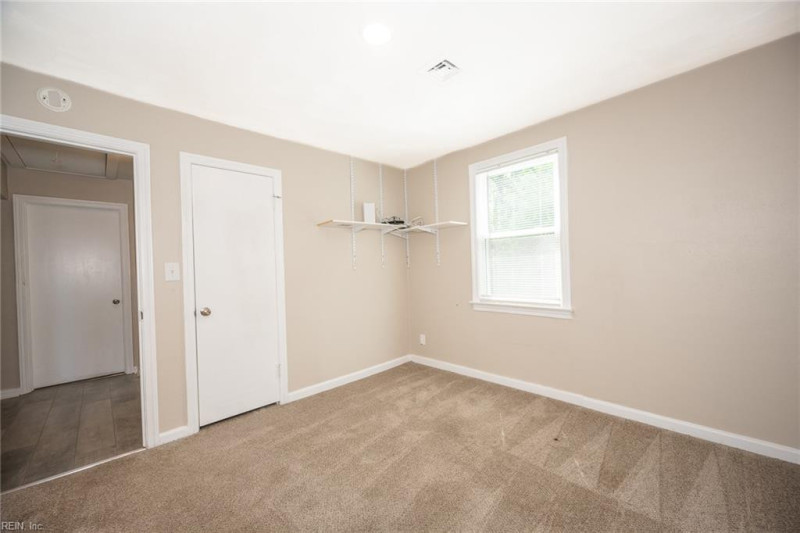 Photo 25 of 43 residential for sale in Virginia Beach virginia